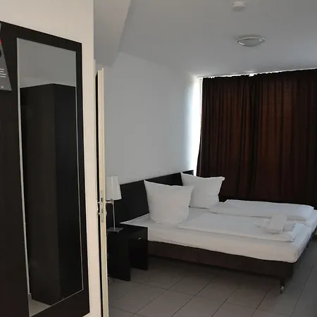 Mosel Hotel 3*